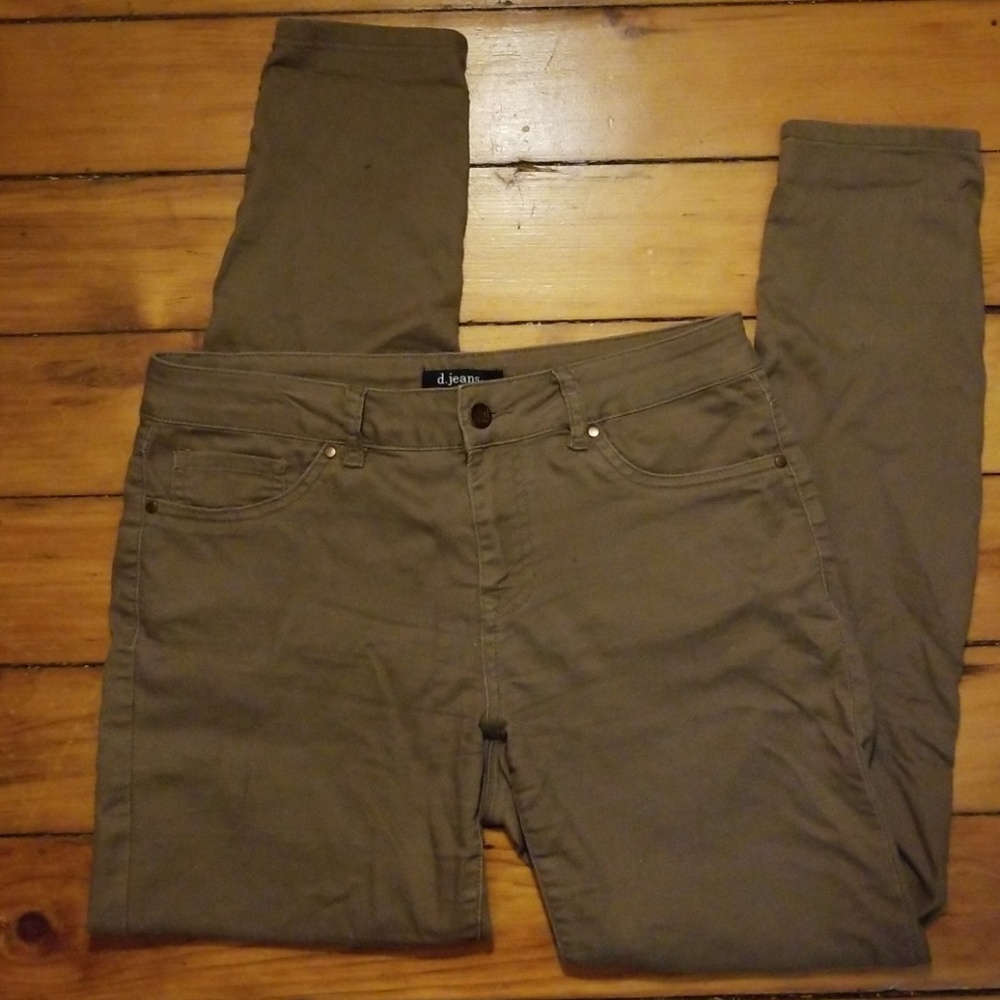 Stretchy Khakis